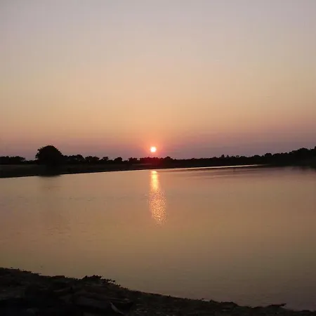 Authentique Avec Cheminee, Terrasse Privee, Accessible Pmr, Peche Et Activites Ulm - Vendee - Fr-1-426-431 *