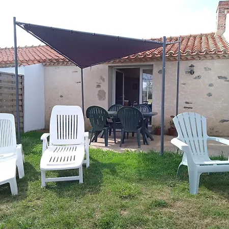 Authentique Avec Cheminee, Terrasse Privee, Accessible Pmr, Peche Et Activites Ulm - Vendee *